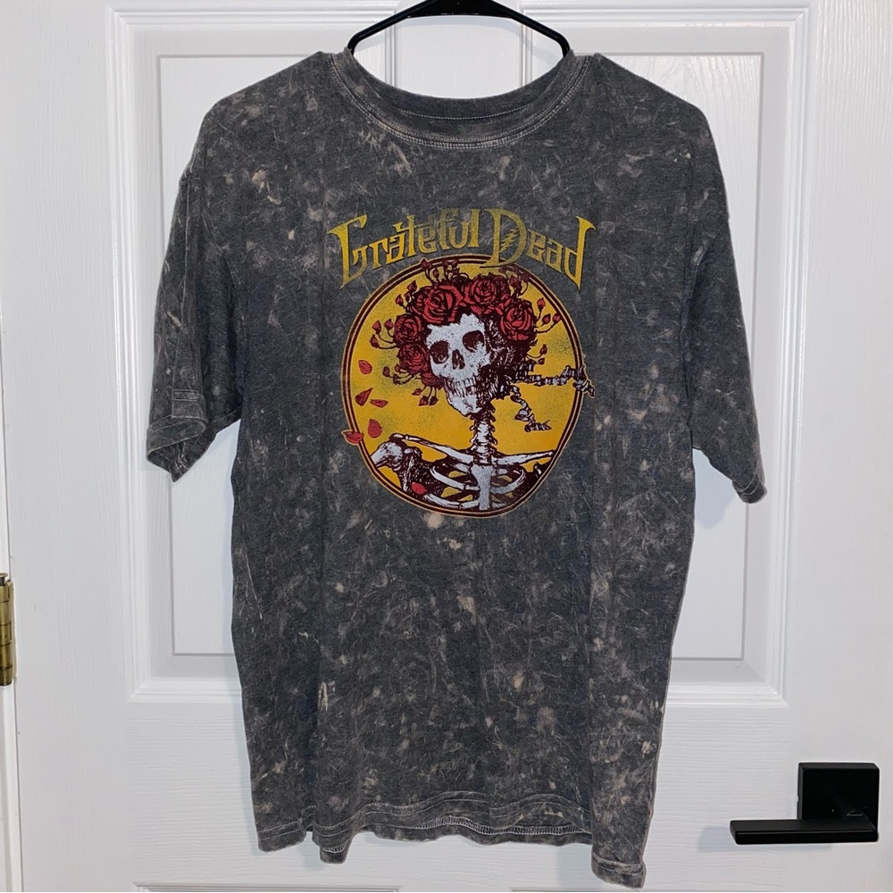 NWT Distressed Grateful Dead Shirt